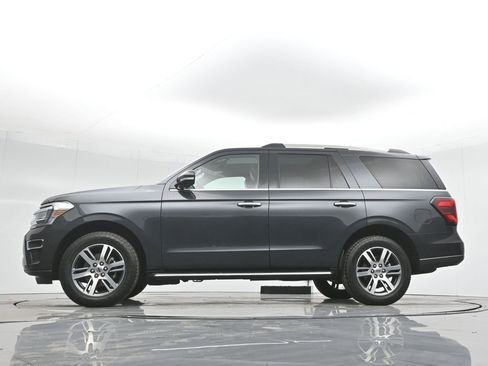 Used 2022 Ford Expedition Limited image 56