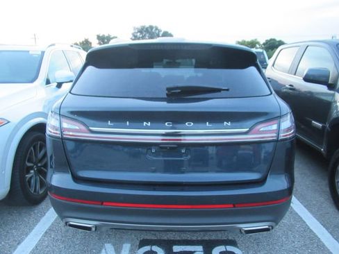 Certified 2022 Lincoln Nautilus FWD w/ Premium Package image 4