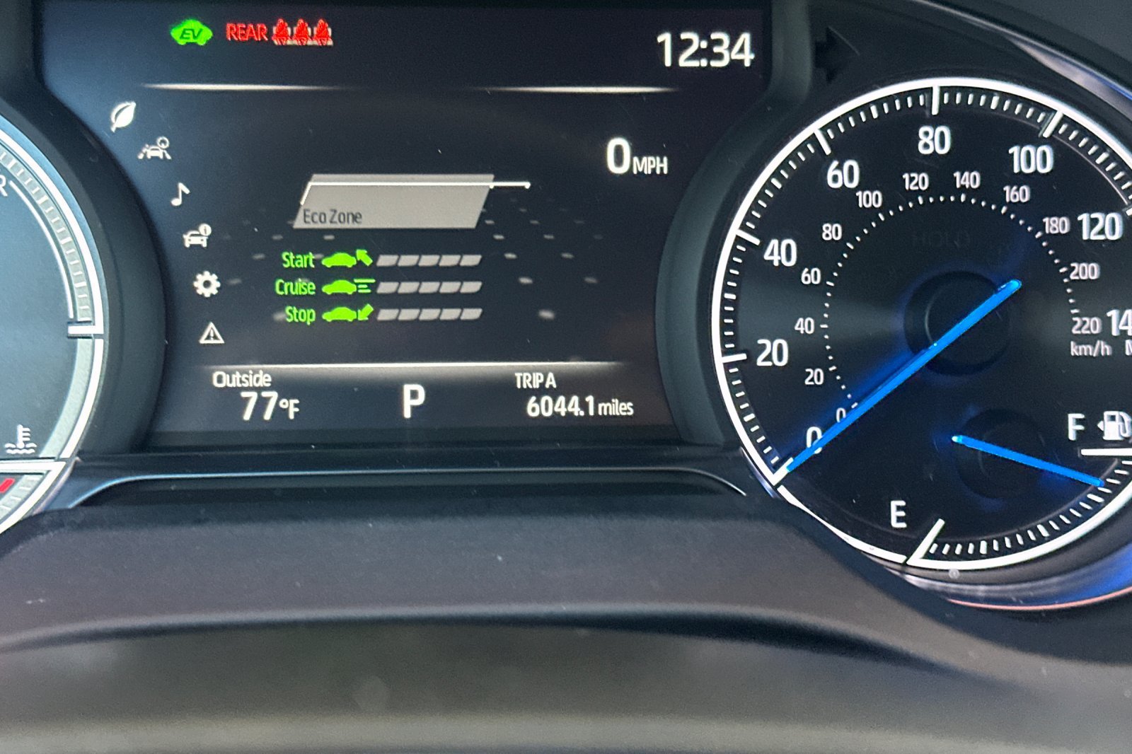 Certified 2024 Toyota Venza XLE AWD/4WD image 31
