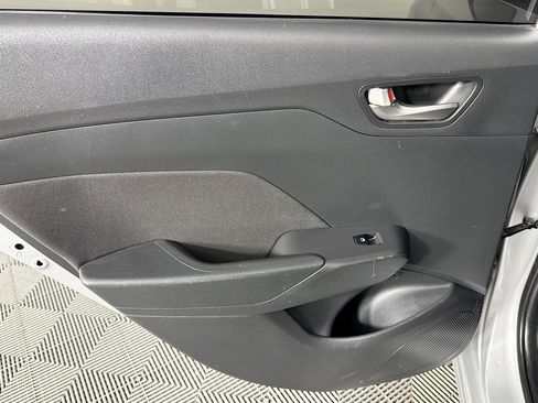 Used 2021 Hyundai Accent SE image 24