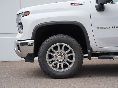 Used 2024 Chevrolet Silverado 3500 LTZ w/ LTZ Plus Package AWD/4WD image 11