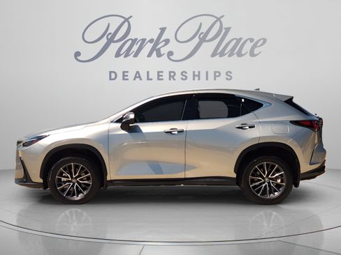 Used 2025 Lexus NX 250 FWD w/ Accessory Package (2T) image 2