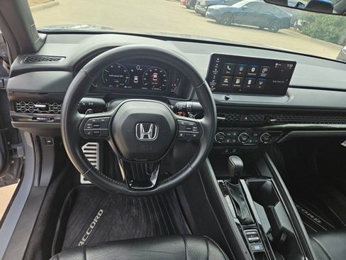 Used 2024 Honda Accord Sport image 17