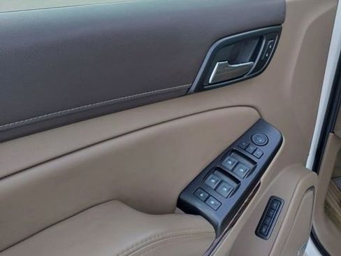 Used 2016 GMC Yukon SLT w/ Open Road Package image 18