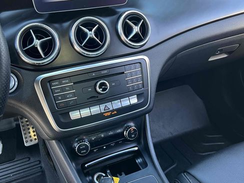 Used 2019 Mercedes-Benz CLA 250 image 8