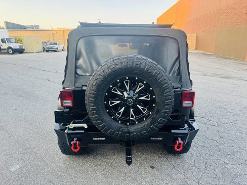 Used 2015 Jeep Wrangler Unlimited Sport w/ Quick Order Package 24S image 9