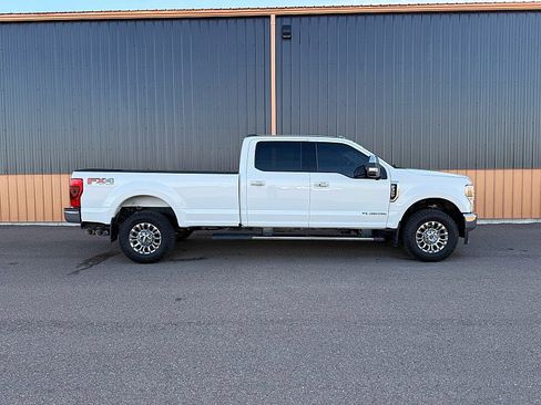 Used 2021 Ford F350 Lariat w/ Lariat Ultimate Package AWD/4WD image 4