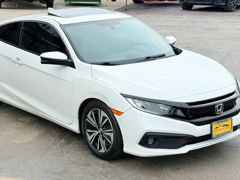 Used 2017 Honda Civic EX-T image 4