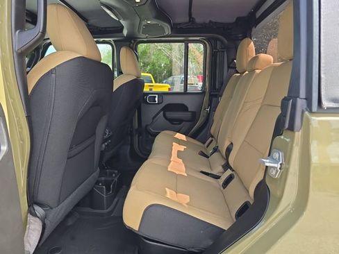 New 2026 Jeep Gladiator Willys AWD/4WD image 13