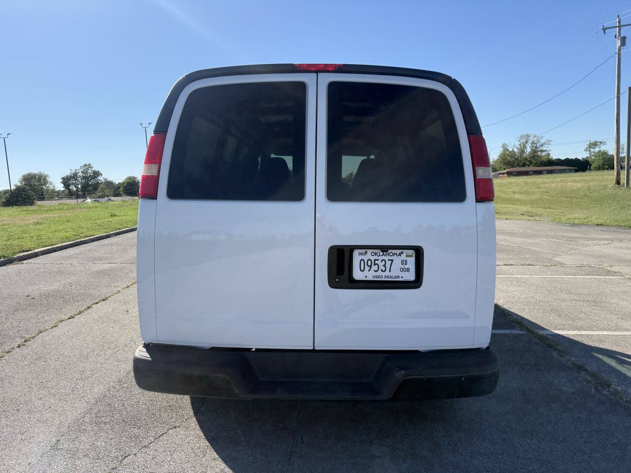 Used 2006 Chevrolet Express 3500 w/ Power and Light Package RWD image 8