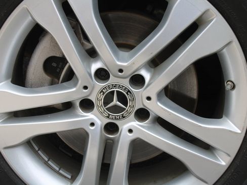 Used 2018 Mercedes-Benz GLA 250 image 16