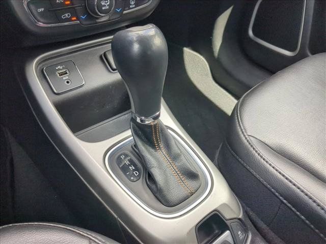 Used 2020 Jeep Compass Latitude FWD image 10