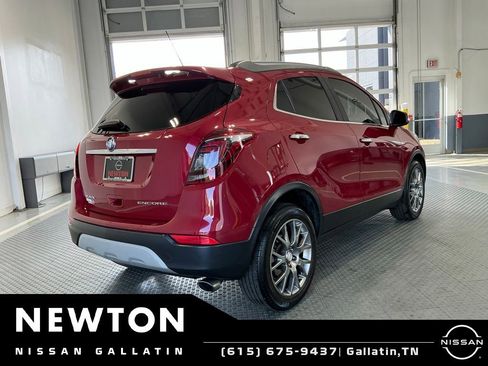 Used 2018 Buick Encore Sport Touring FWD image 22