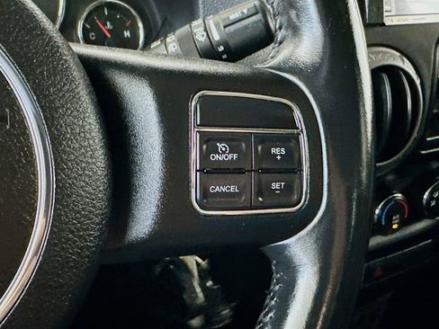 Used 2014 Jeep Wrangler Unlimited Sport w/ Quick Order Package 24S AWD/4WD image 26