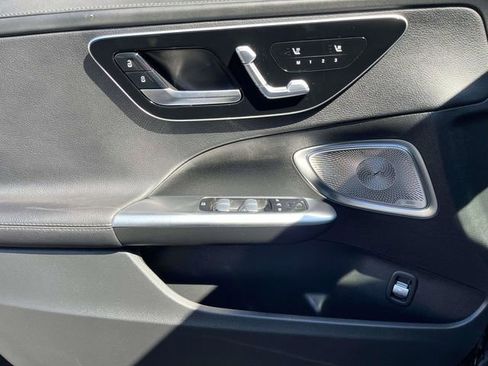 Used 2024 Mercedes-Benz C 300 Sedan image 19