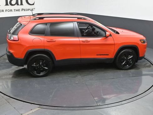 Used 2021 Jeep Cherokee Latitude Plus AWD/4WD image 39