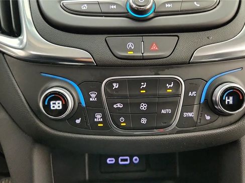 Used 2024 Chevrolet Equinox LT w/ LPO, Floor Liner Package image 27