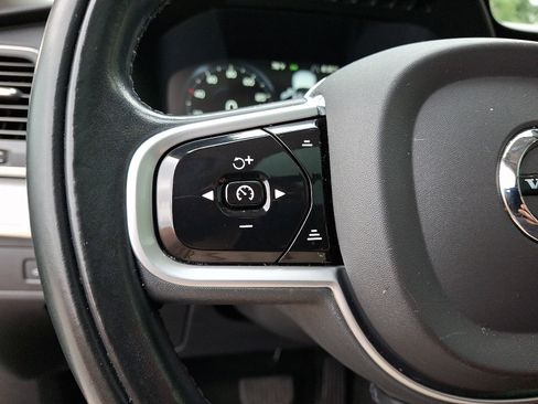 Used 2022 Volvo XC90 T5 Momentum w/ Climate Package AWD/4WD image 20