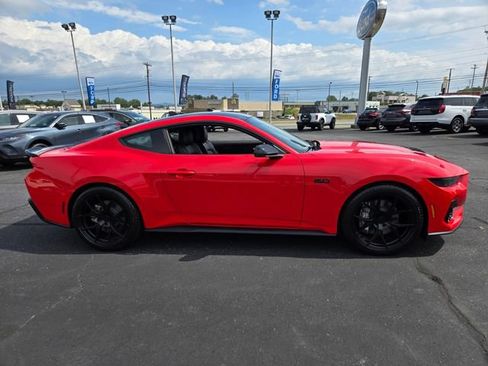 Used 2025 Ford Mustang GT Premium RWD image 12