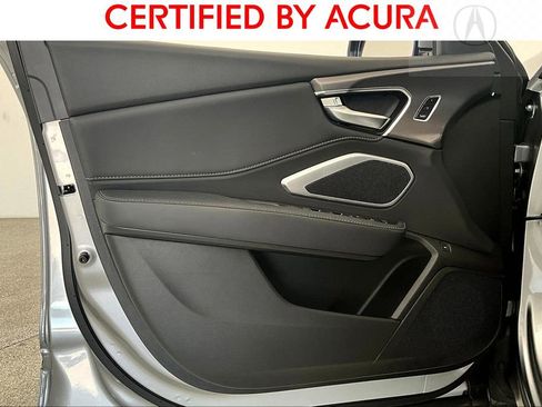Used 2025 Acura RDX SH-AWD image 22