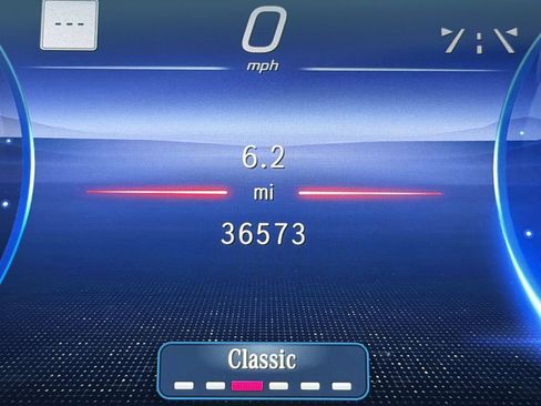 Used 2023 Mercedes-Benz EQS 580 4MATIC Sedan image 22