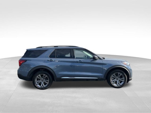 Used 2025 Ford Explorer Active w/ Active Comfort Package AWD/4WD image 6