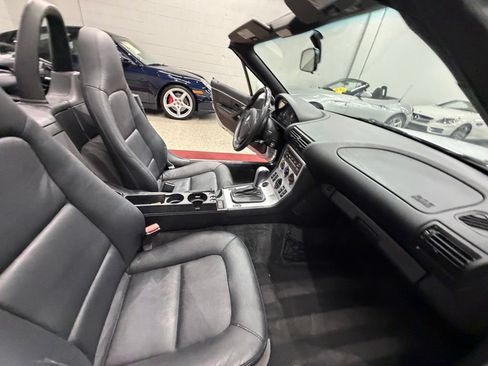 Used 2001 BMW Z3 2.5i RWD image 23