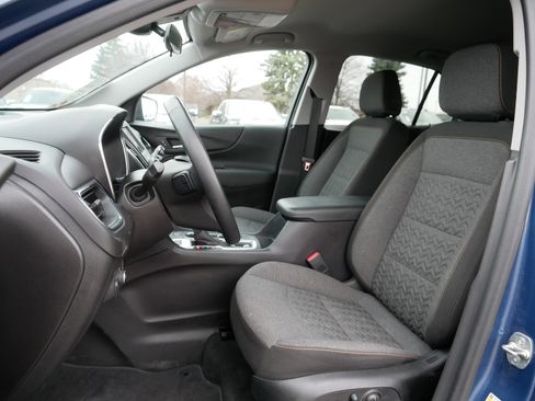 Used 2024 Chevrolet Equinox LT image 34