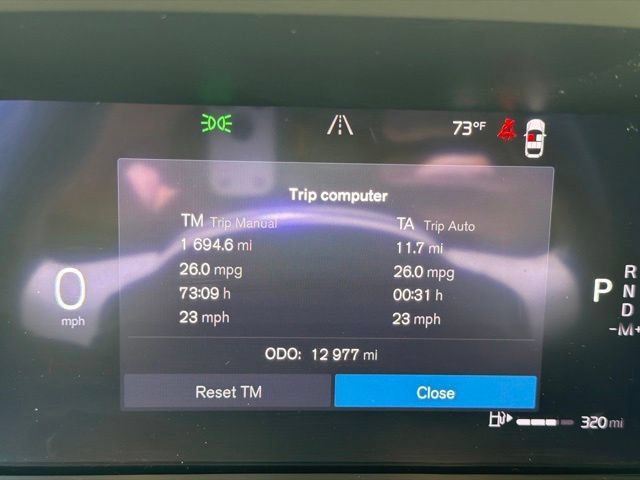 Used 2025 Volvo XC60 B5 Plus w/ Protection Package Premier AWD/4WD image 11