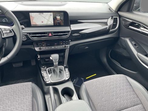 New 2026 Kia Seltos S image 14