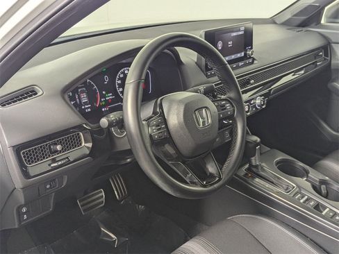 Used 2023 Honda Civic Sport image 11