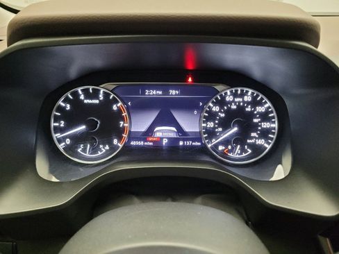 Used 2021 Nissan Rogue SV FWD image 23
