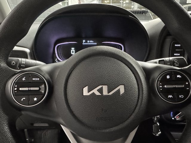 Used 2024 Kia Soul LX w/ LX Technology Package FWD image 11