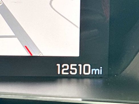 Certified 2025 Chevrolet Colorado Z71 w/ Midnight Edition image 12