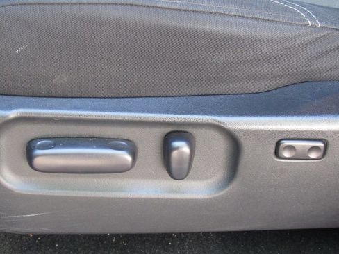 Certified 2023 Toyota Tacoma TRD Sport AWD/4WD image 16