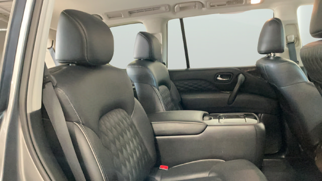 Used 2020 INFINITI QX80 Luxe w/ Sensory Package AWD/4WD image 18