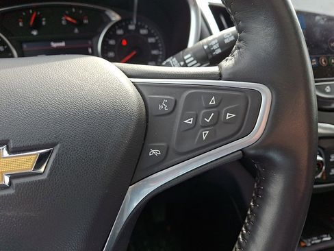 Used 2022 Chevrolet Equinox Premier image 22