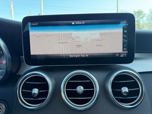 Used 2019 Mercedes-Benz C 300 4MATIC Sedan image 20