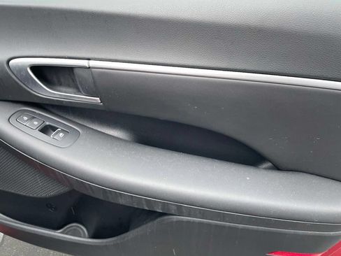 Used 2025 Hyundai Sonata SEL FWD image 9