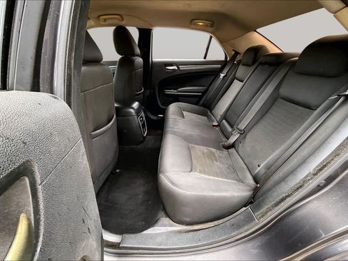 Used 2020 Chrysler 300 Touring w/ Sport Appearance Package RWD image 19