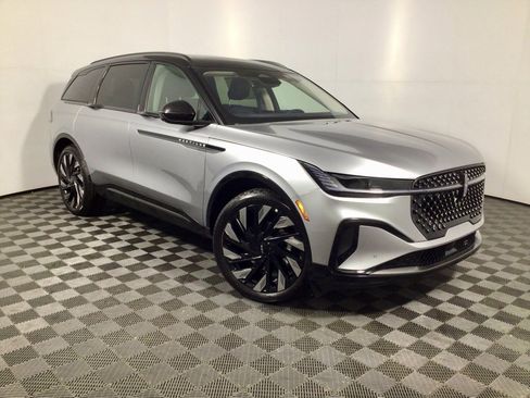 New 2026 Lincoln Nautilus Reserve w/ Jet Appearance Package image 1