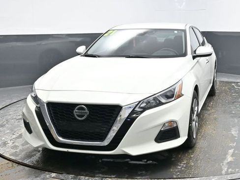 Used 2021 Nissan Altima 2.5 S image 2