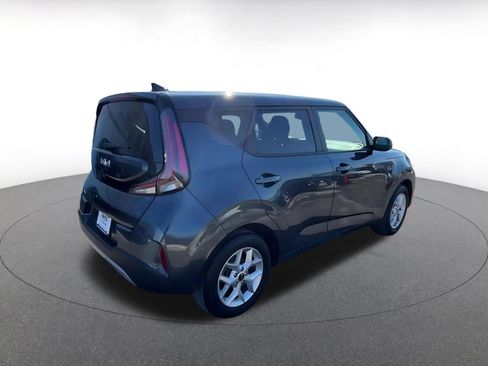Used 2025 Kia Soul LX w/ LX Technology Package image 12