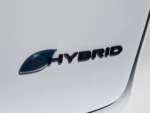 Used 2023 Chrysler Pacifica Touring-L w/ S Appearance Package FWD image 27