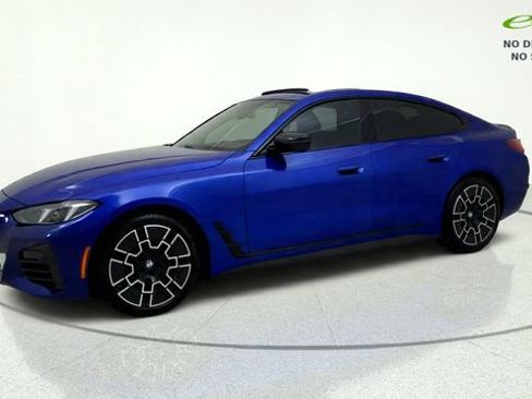 Used 2025 BMW 430i xDrive w/ M Sport Package AWD/4WD image 4