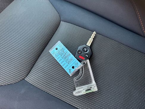 Used 2018 Subaru Crosstrek 2.0i Premium w/ Eyesight System image 32