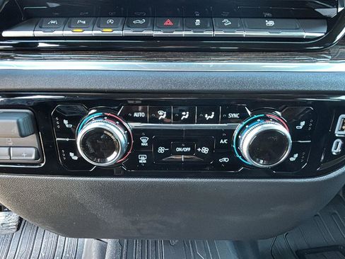 New 2026 GMC Sierra 1500 SLE image 19