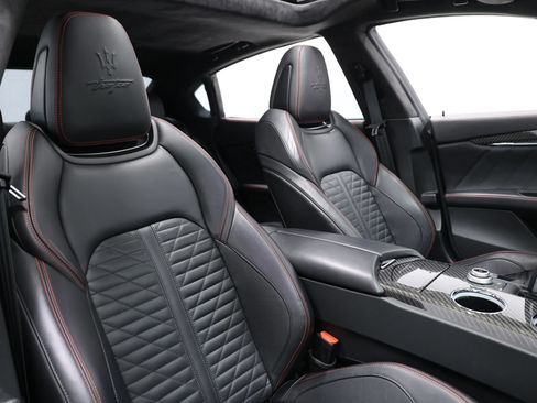 Used 2022 Maserati Quattroporte Trofeo RWD image 91