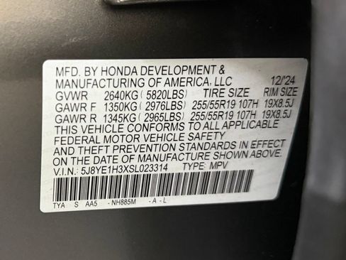 Certified 2025 Acura MDX SH-AWD image 11
