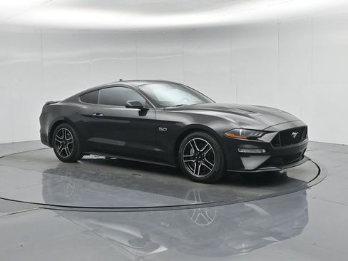 Used 2022 Ford Mustang GT w/ Equipment Group 301A image 7